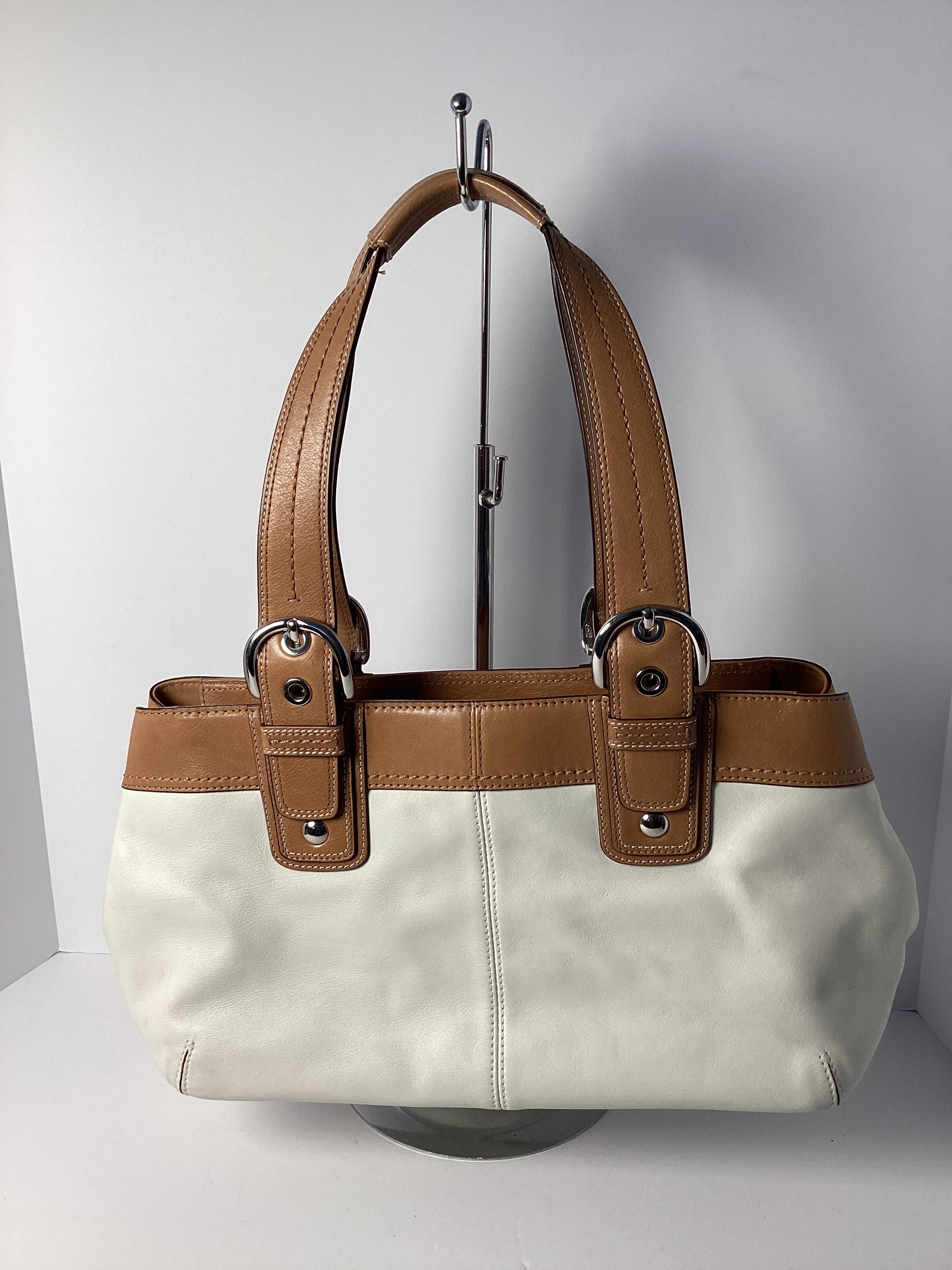 COACH LEATHER SOHO PLEATED IVORY AND TAN LEATHER SHOULDER BAG