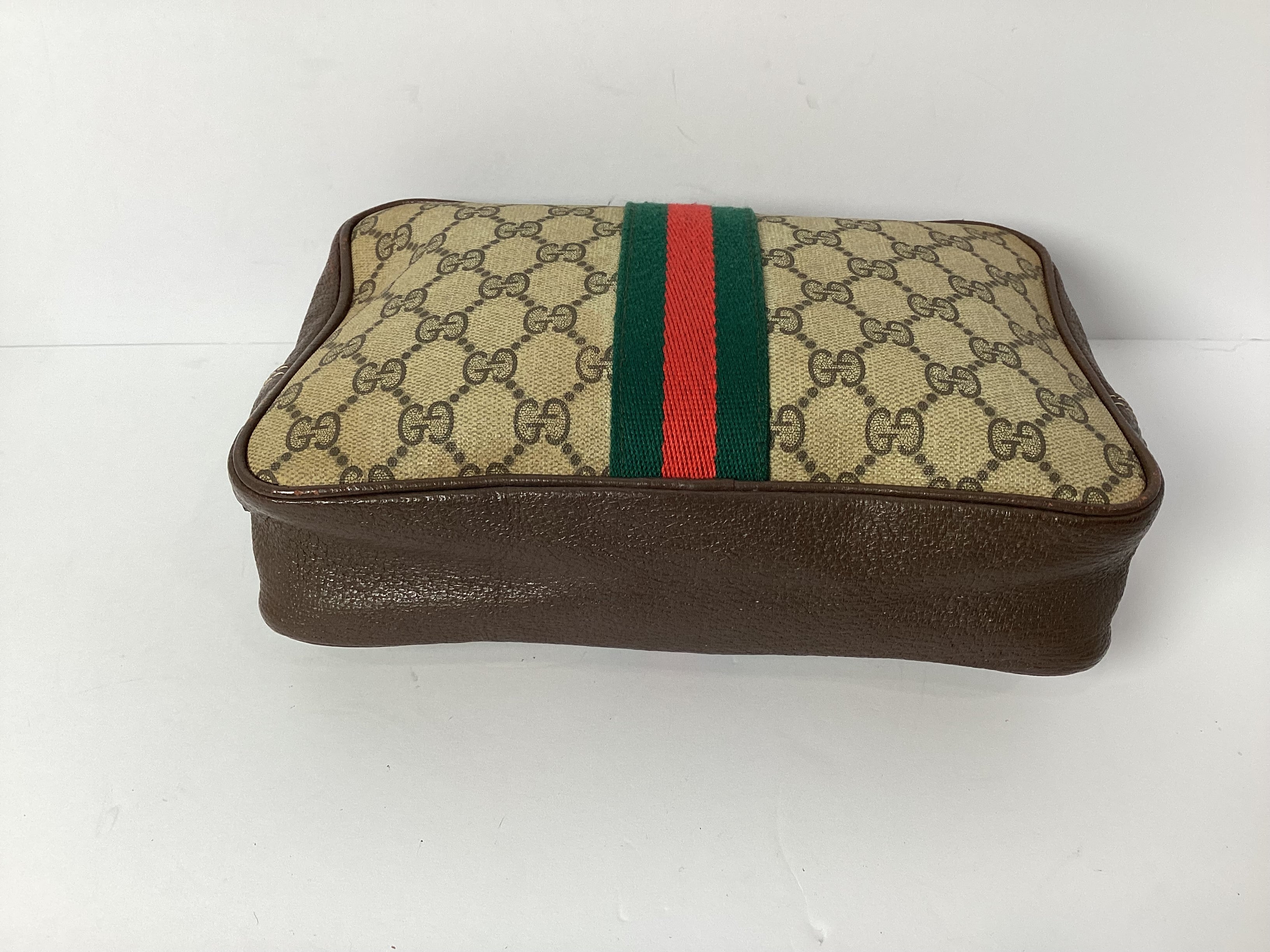 Gucci GG Supreme Clutch/Cosmetic Pouch