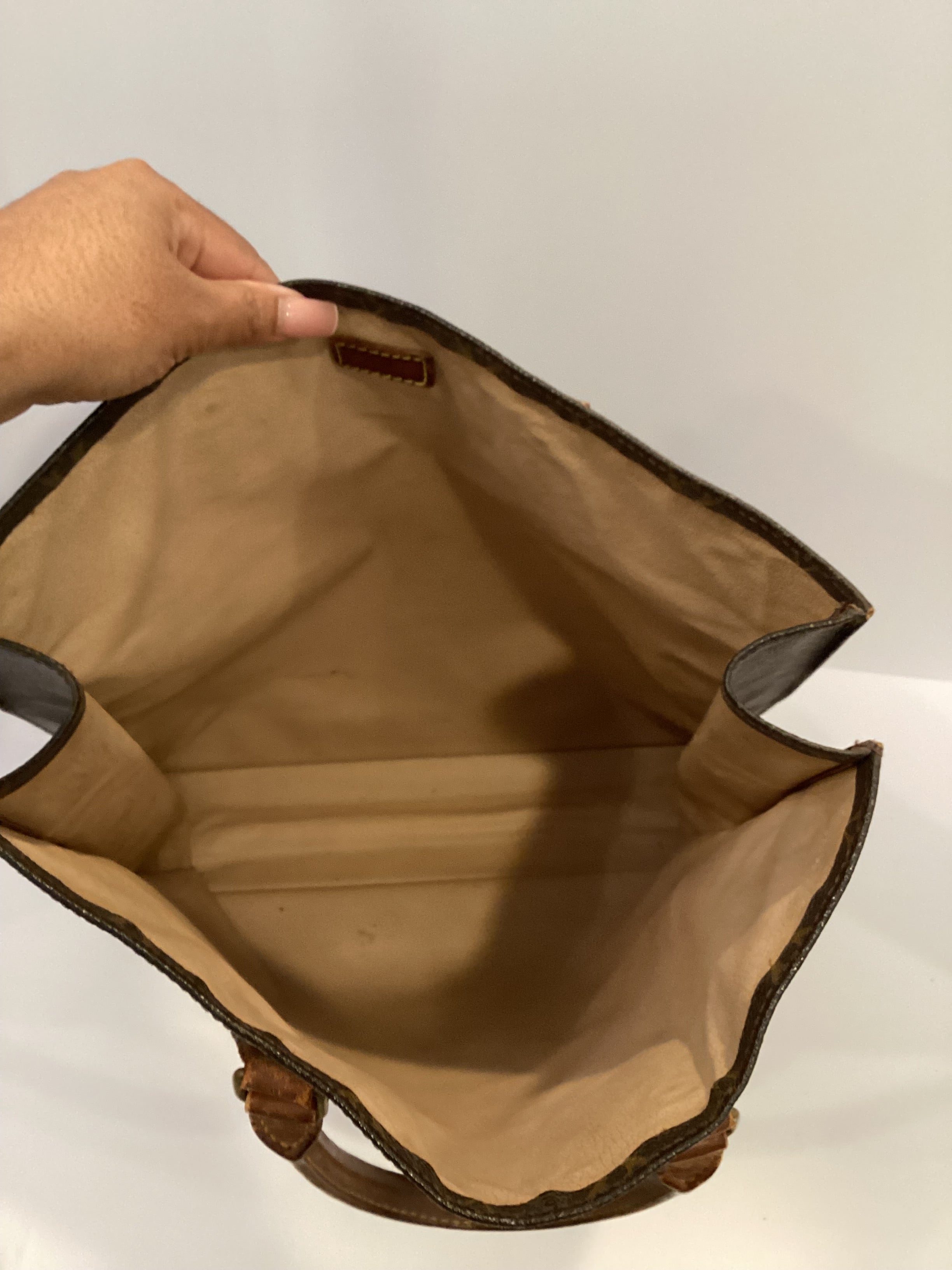 Louis Vuitton Monogram Sac Plat
