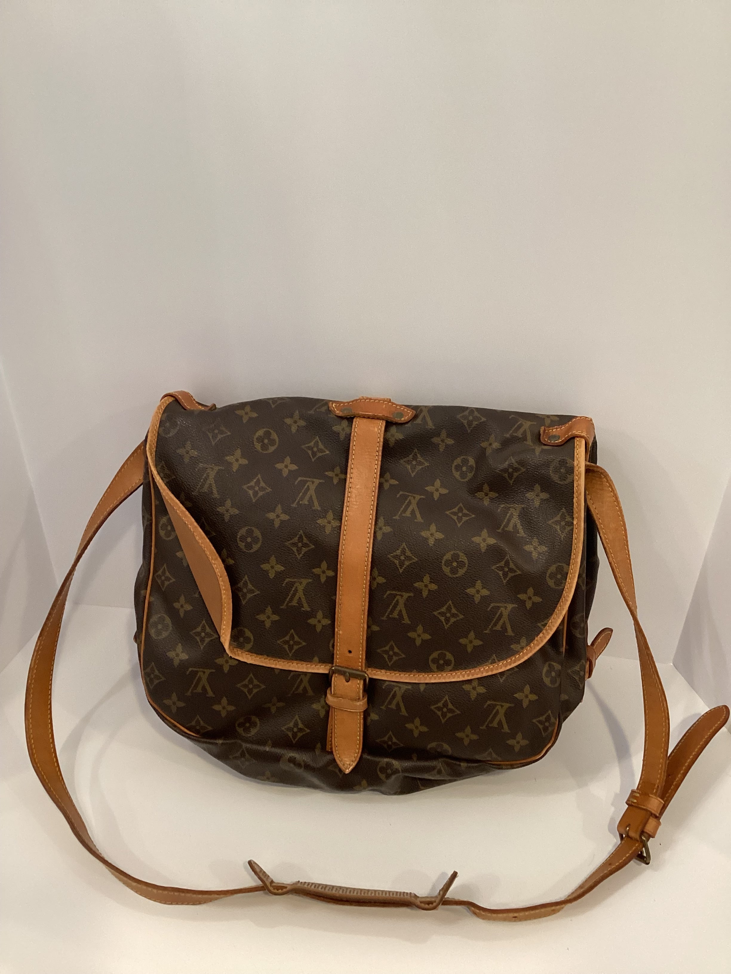 Louis Vuitton Crossbody bag Saumur 35 Brown Monogram