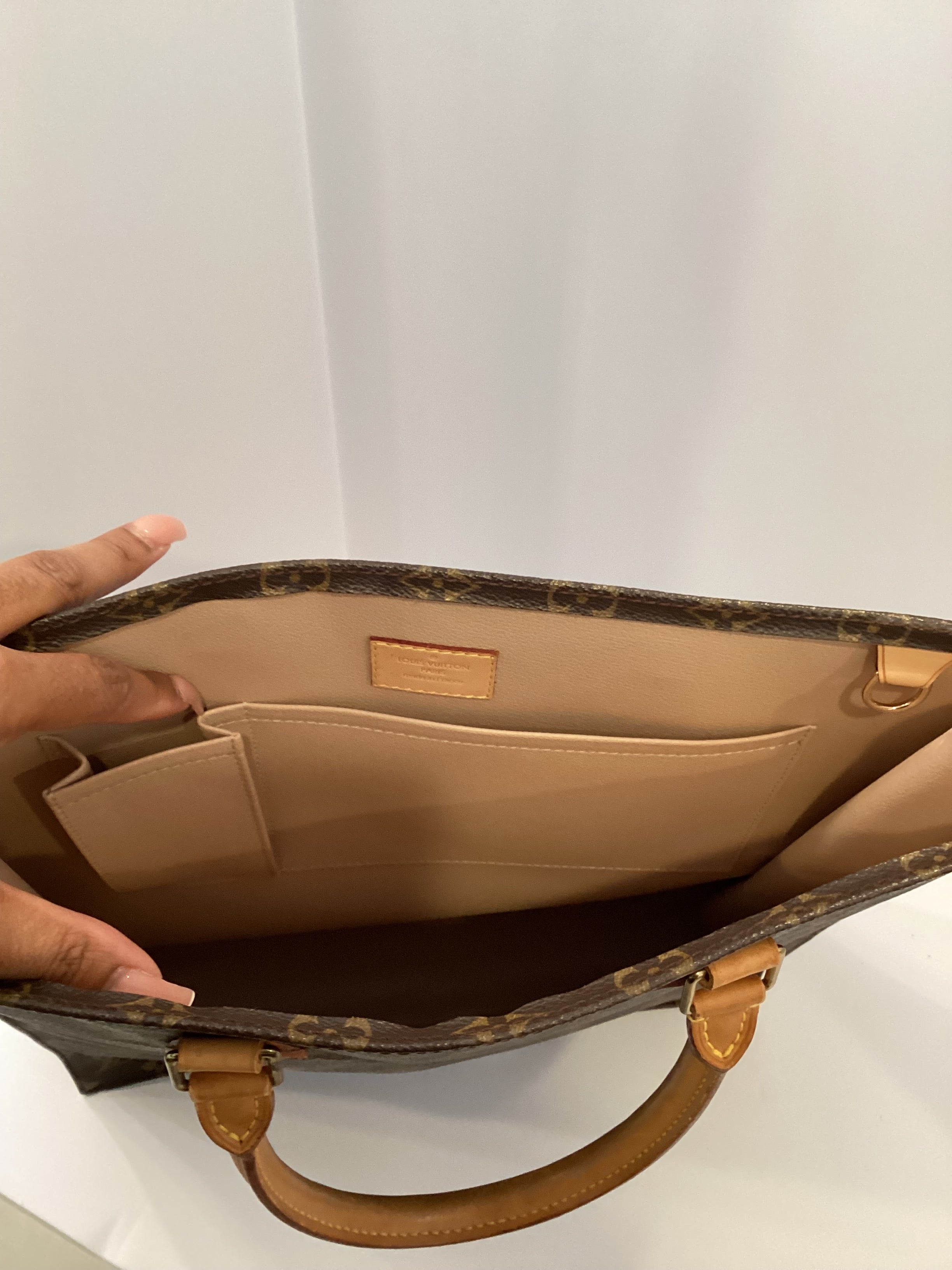 Louis Vuitton Monogram Sac Plat