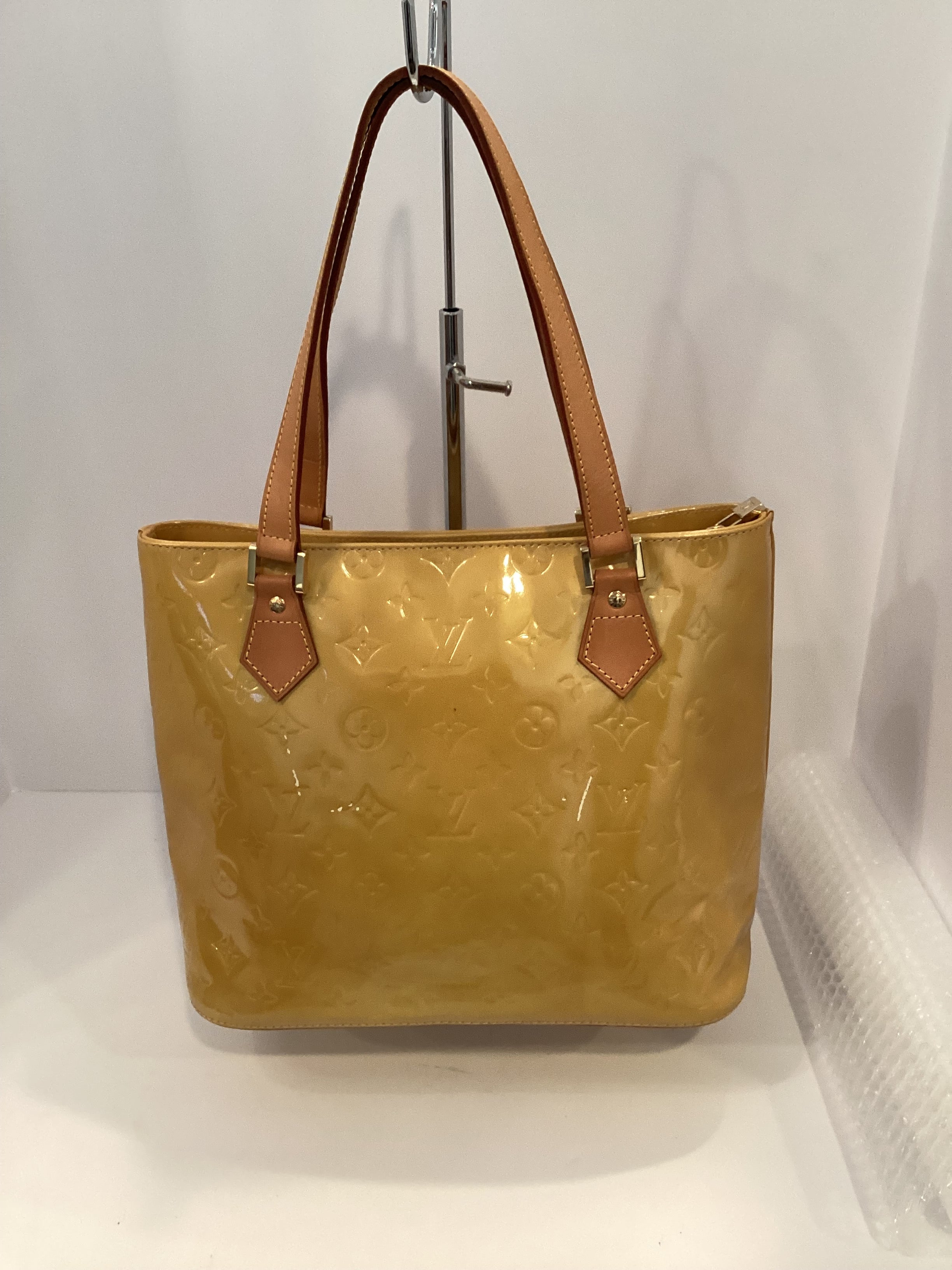 Louis Vuitton Monogram Vernis Handbag