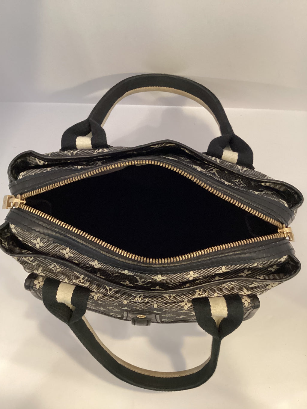Louis Vuitton Mini Lin Sac Marie-Kate